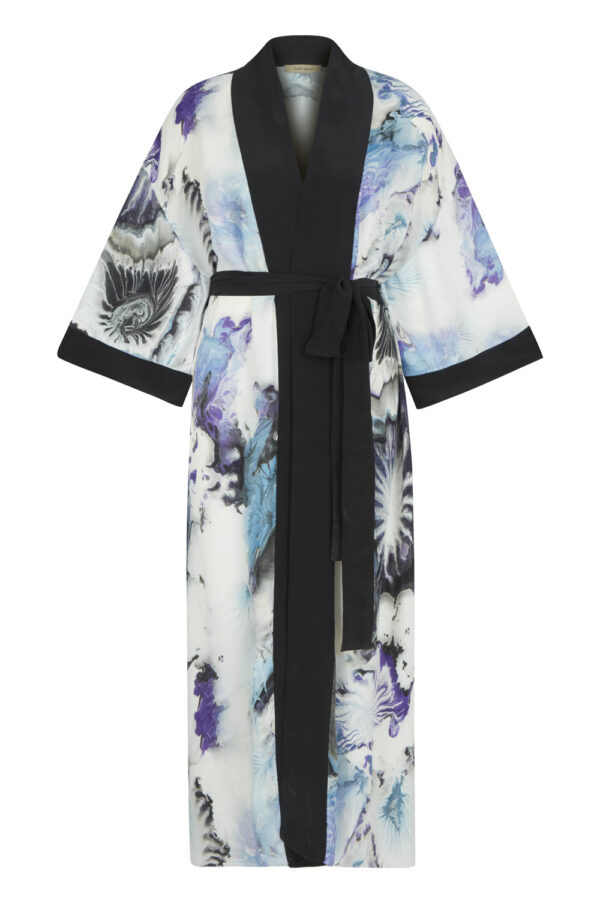 bg0024_lucid_blue_kimono